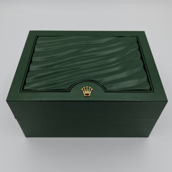Rolex Submariner 16610LV - Image 13