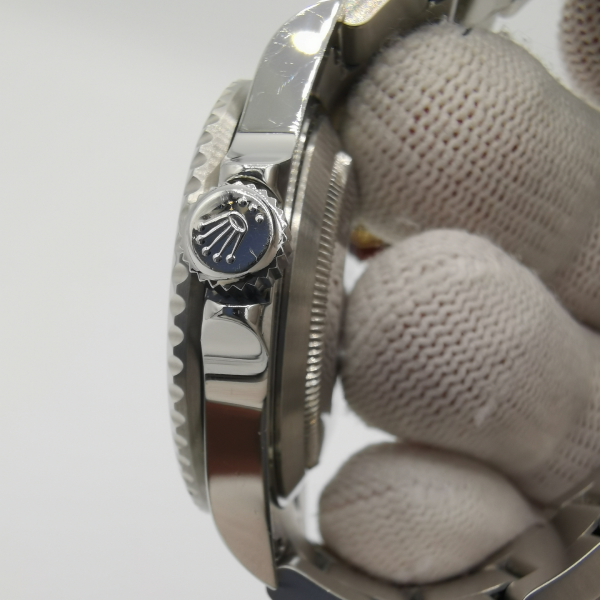 Rolex Submariner 16610LV - Image 5