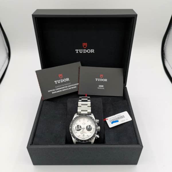 Tudor Black Bay Chrono “Panda” - Image 4
